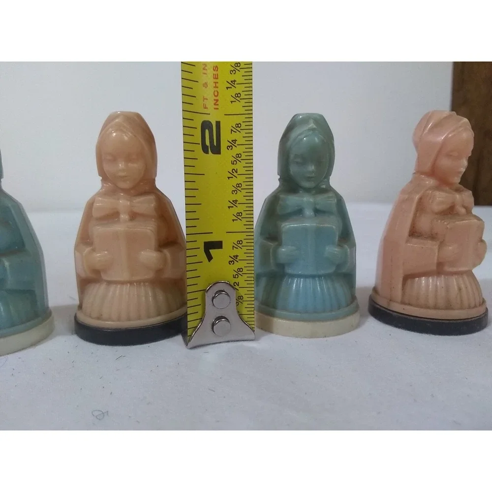 Salt Pepper Shakers 2 Sets Household Plastics Colonial Women Pilgrim 2
